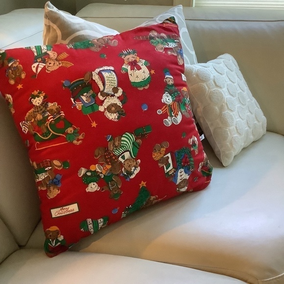 Riverdale Vintage Christmas Holiday Throw Pillow Made in USA - Picture 2 of 9